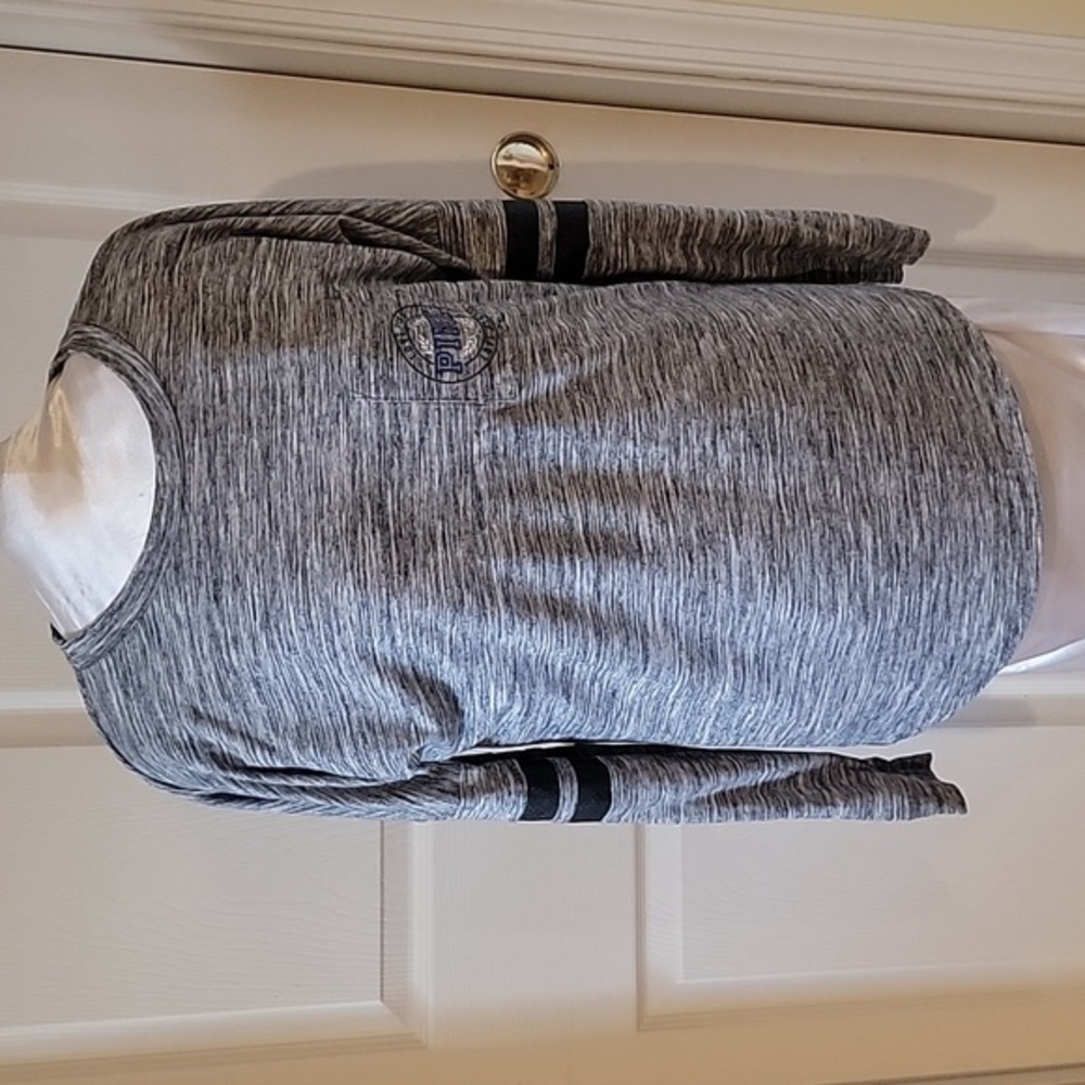 VICTORIA'S‎ SECRET PINK LONG SLEEVE TEE SHIRT (sz XS)